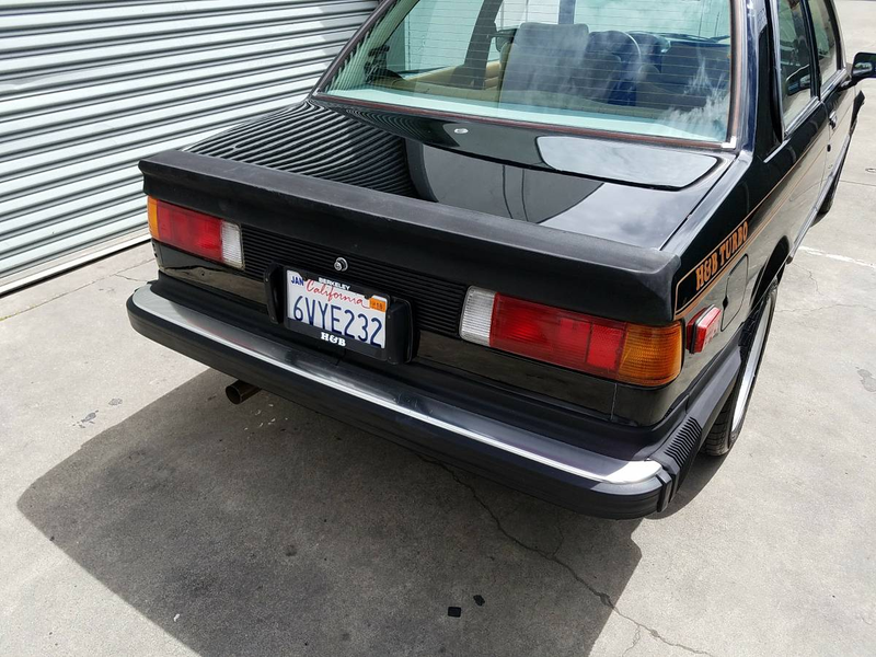 Illustration for article titled At $8,977, Could This 1977 BMW 320i H&B Turbo Prove The Pick Of The Litter?